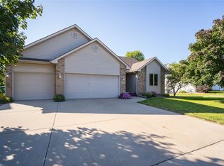 1212 NW Rolling Rock Rd, Ankeny, IA 50023