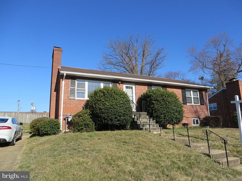 1st image of 107 Falls Ave