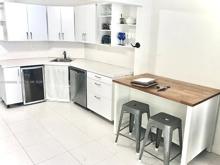 1430 Brickell Bay Dr #106 — Photo 6