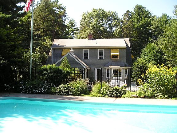 Must see propertyYellow awnings on most windows - not all are on house in pics