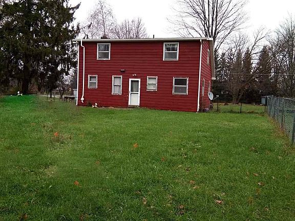 2nd image of 10380 Railroad St