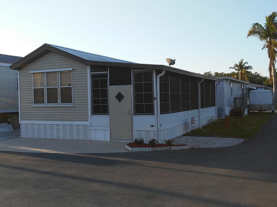 1st image of 675 Copeland Ave S #1