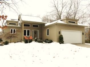 11156 Foreman St SE, Lowell, MI 49331