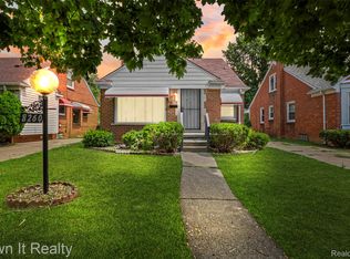8260 Hartwell St, Detroit, MI 48228