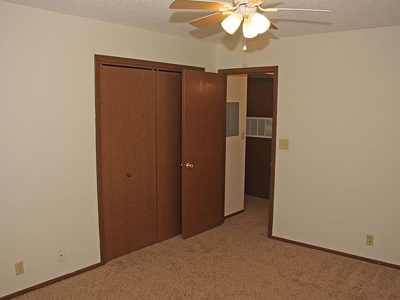 3rd image of 242 S 28th St APT 3