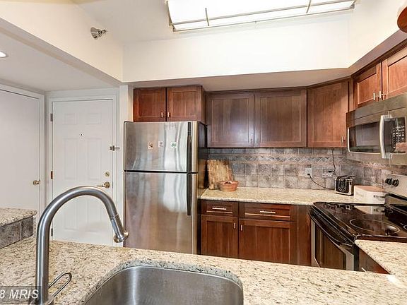 Granite counters and stainless steel appliances