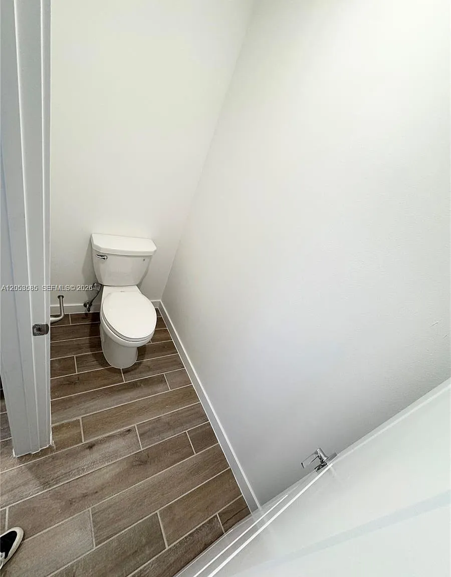 3 bed, 2.5 bath, 1785 sqft, $2,775 — Photo 3