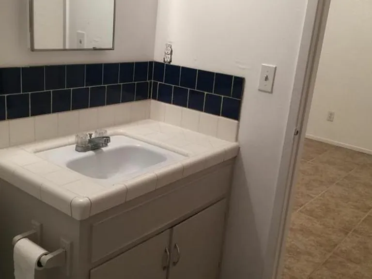 1019 S Demaree St — Photo 14