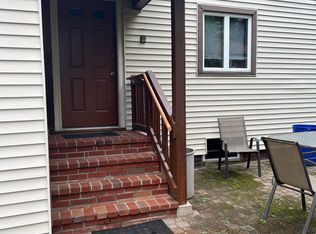 4 Weston St #1R, Wilbraham, MA 01095