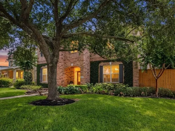 5007 Beech St, Bellaire, TX 77401
