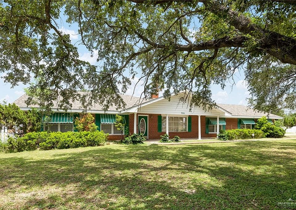 1st image of 304 N Palm Dr