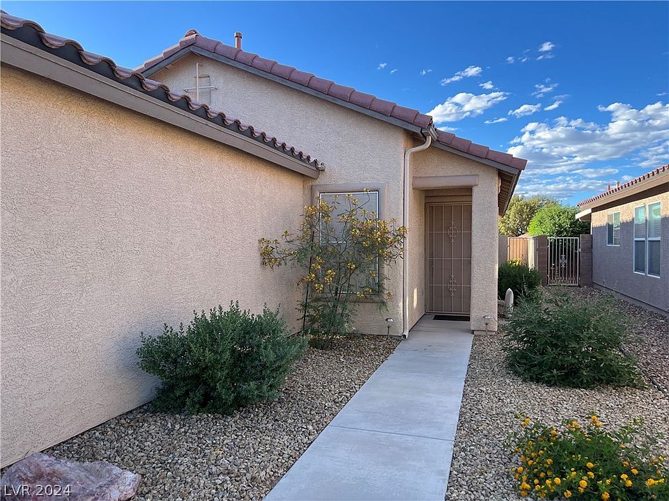 1st image of 3646 Laguna Veneta Ave
