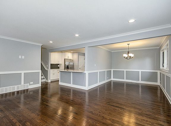 3rd image of 8918 Marmora Ave #1