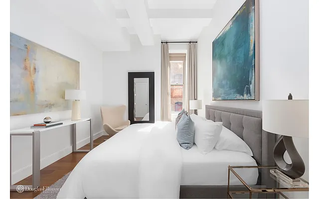 Sold by Douglas Elliman | media 21