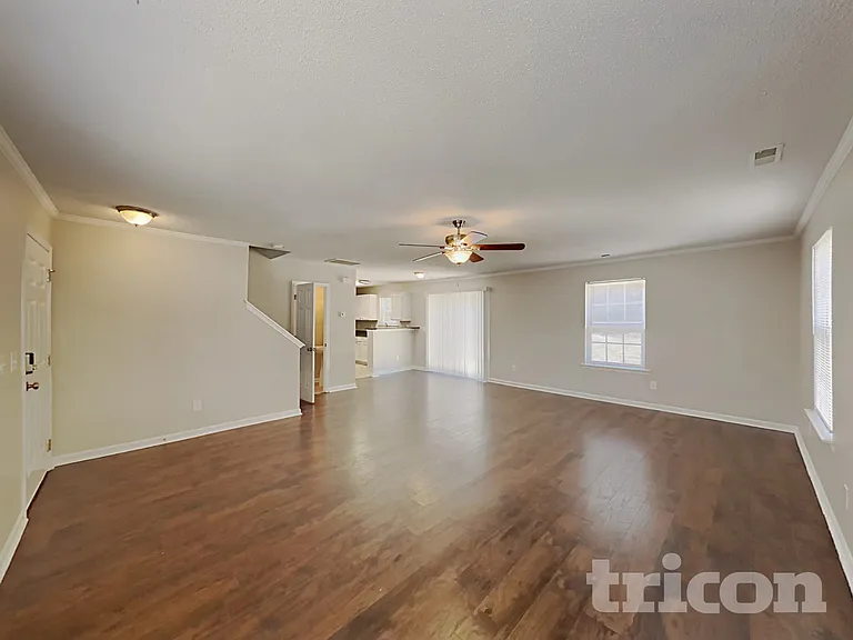 223 Pebblestone Dr — Photo 3