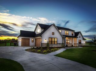 200 Sutherland Crescent Ave, Northlake, TX 76247