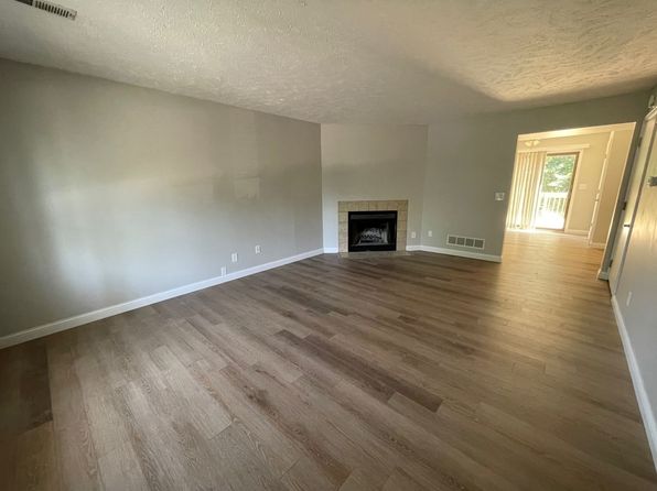 108 Carmae St, 108 Carmae St APT A, Normal, IL 61761