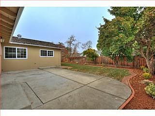 5th image of 4008 Haines Ave