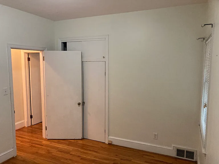 160 Windfall Dr — Photo 11