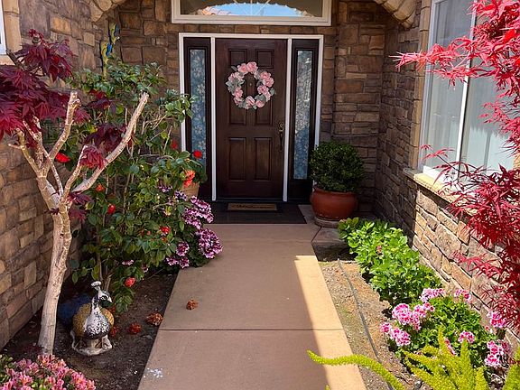 3rd image of 1190 Oakmont Pl