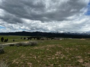 113 Skidoo Pl, Cascade, ID 83611