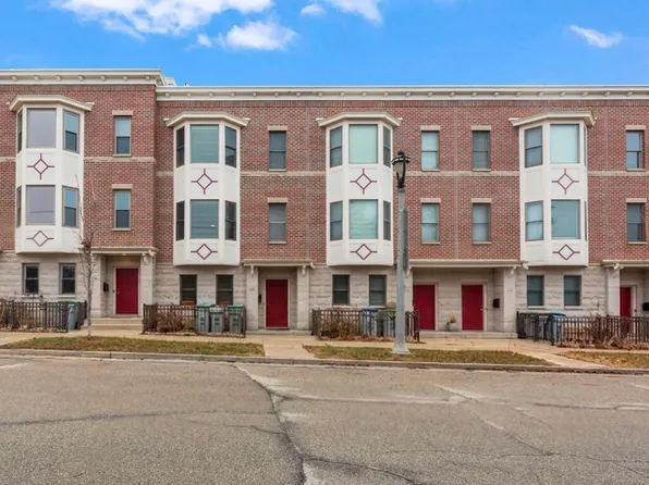 208 East Reservoir AVENUE, Milwaukee, WI 53212