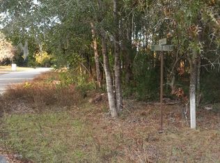 421 E Country Club Dr, Williston, FL 32696