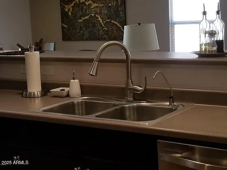 40250 W Green Ct — Photo 10