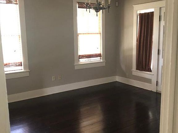 2nd image of 702 Arlington Ave