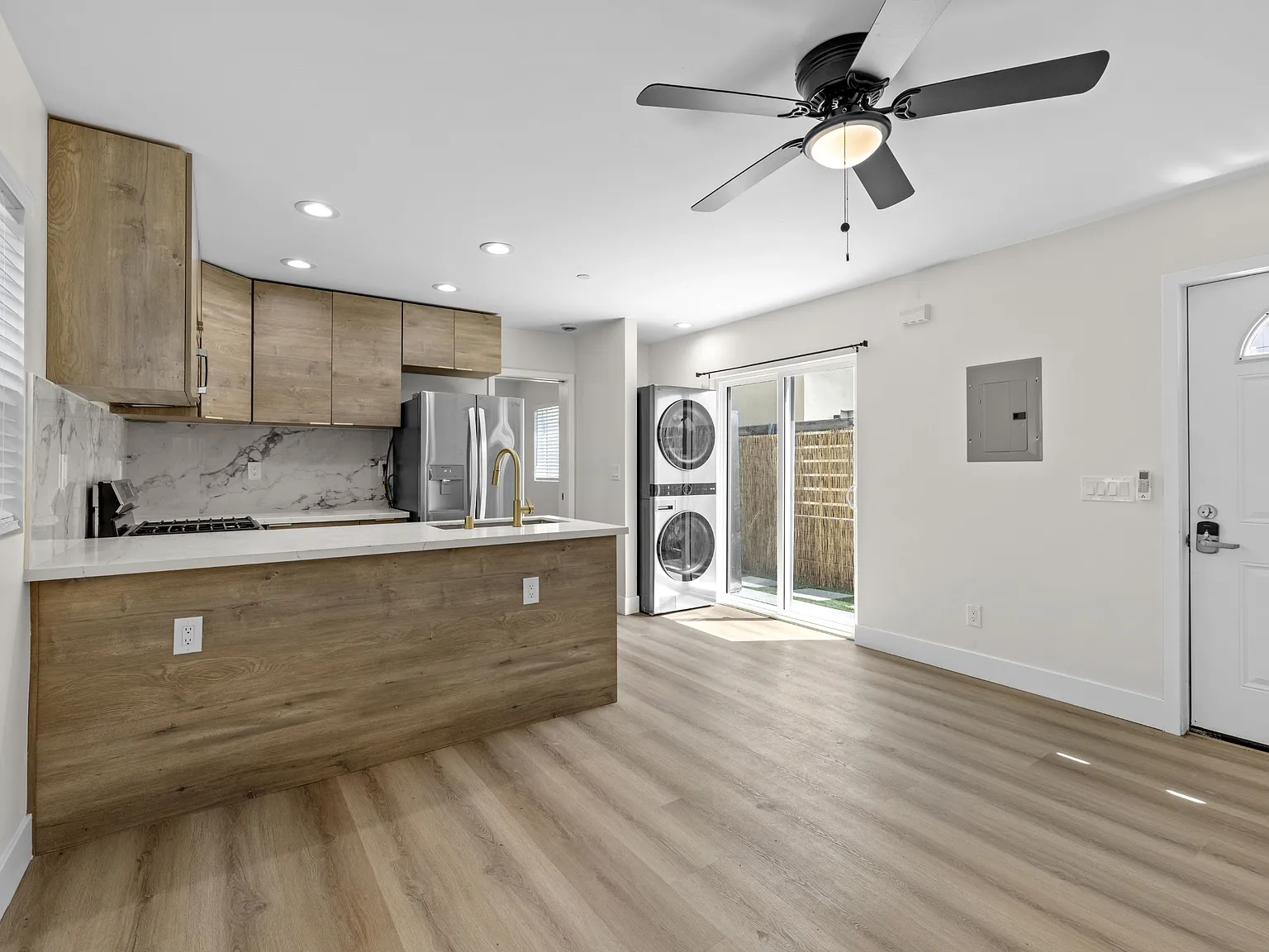 4436-44 Wilson Avenue - 4436 - Unit 101 — Photo 3