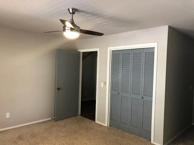 13 Everette Ln — Photo 4