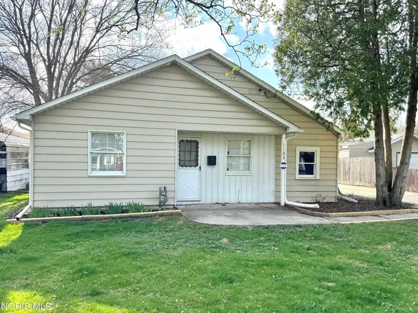 1123 Sawyer Rd, Toledo, OH 43615