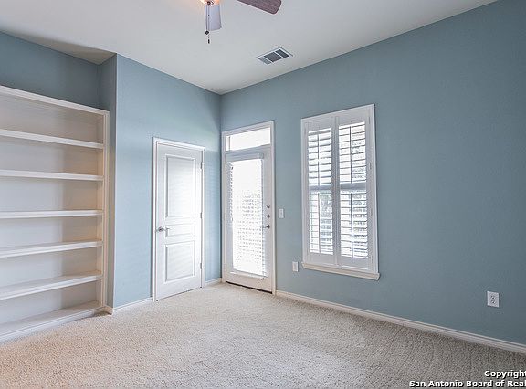 3rd image of 409 Santa Clara Pl