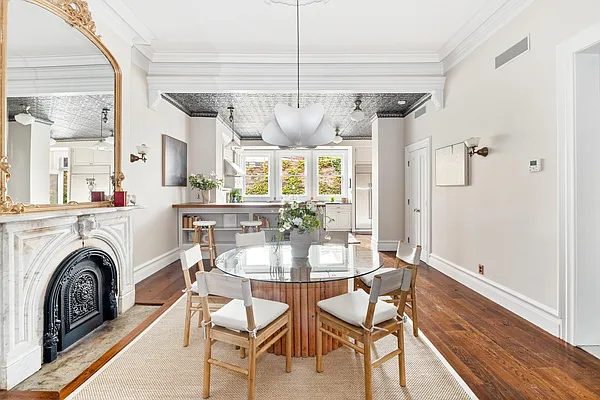 Sold by Compass | media 8