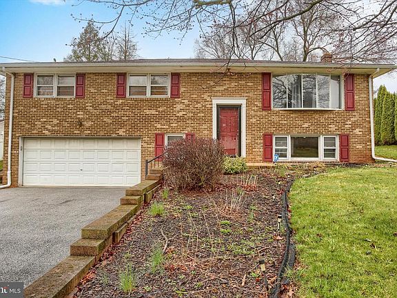 3rd image of 2589 Audlyn Dr