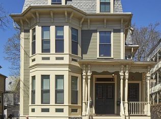 31 Maple Ave, Cambridge, MA 02139