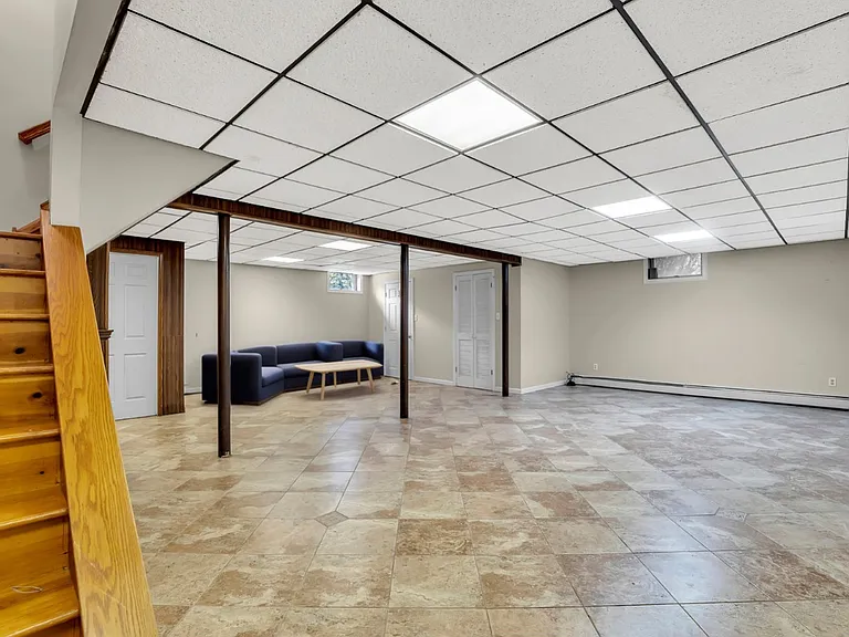 6 Meester St — Photo 47