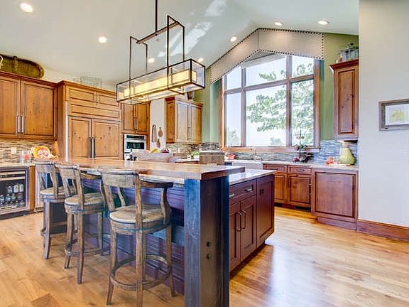 Chef's kitchen