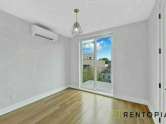 2nd image of 58 Palmetto St #204