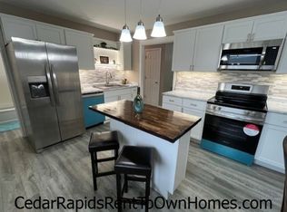 6506 Asbury Ln NE, Cedar Rapids, IA 52402