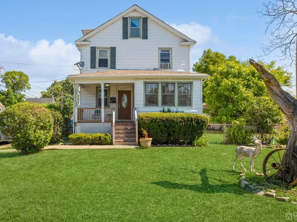 649 Nassau St, North Brunswick, NJ 08902