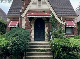 8416 S Michigan Ave, Chicago, IL 60619