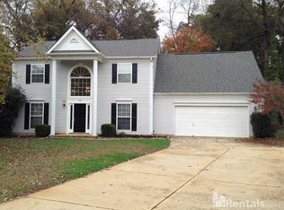112 N Mulberry Ct, Mount Holly, NC 28120
