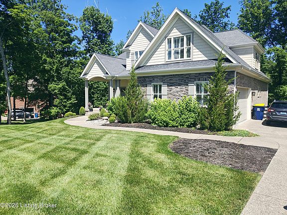 5th image of 2003 Wooded Oak Ln