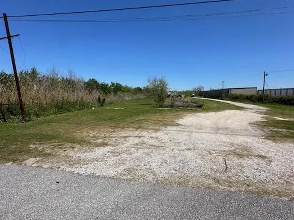 42219 Highway 23, Buras, LA 70041
