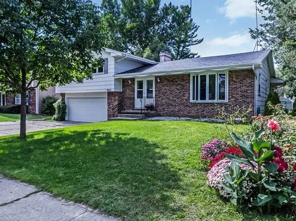 4024 82nd St, Urbandale, IA 50322