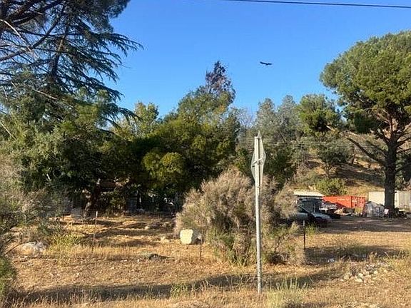 3rd image of 17275 Indian Creek Rd