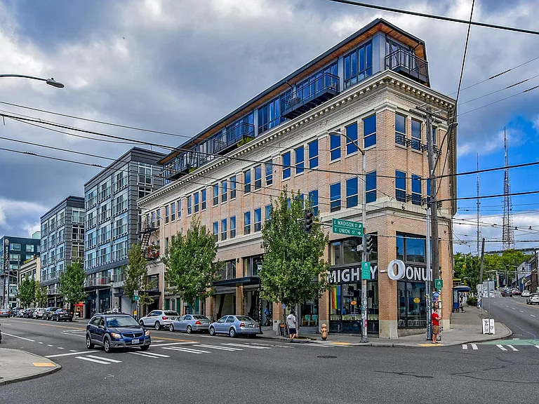 1408 12th Ave #503 — Photo 3