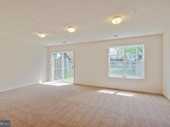4th image of 8107 Shoal Creek Dr