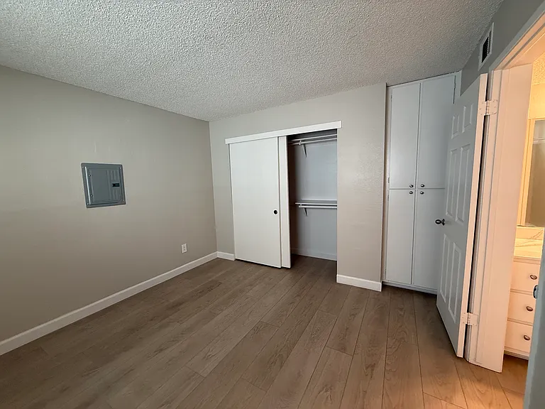 Aspen Gardens — Photo 12